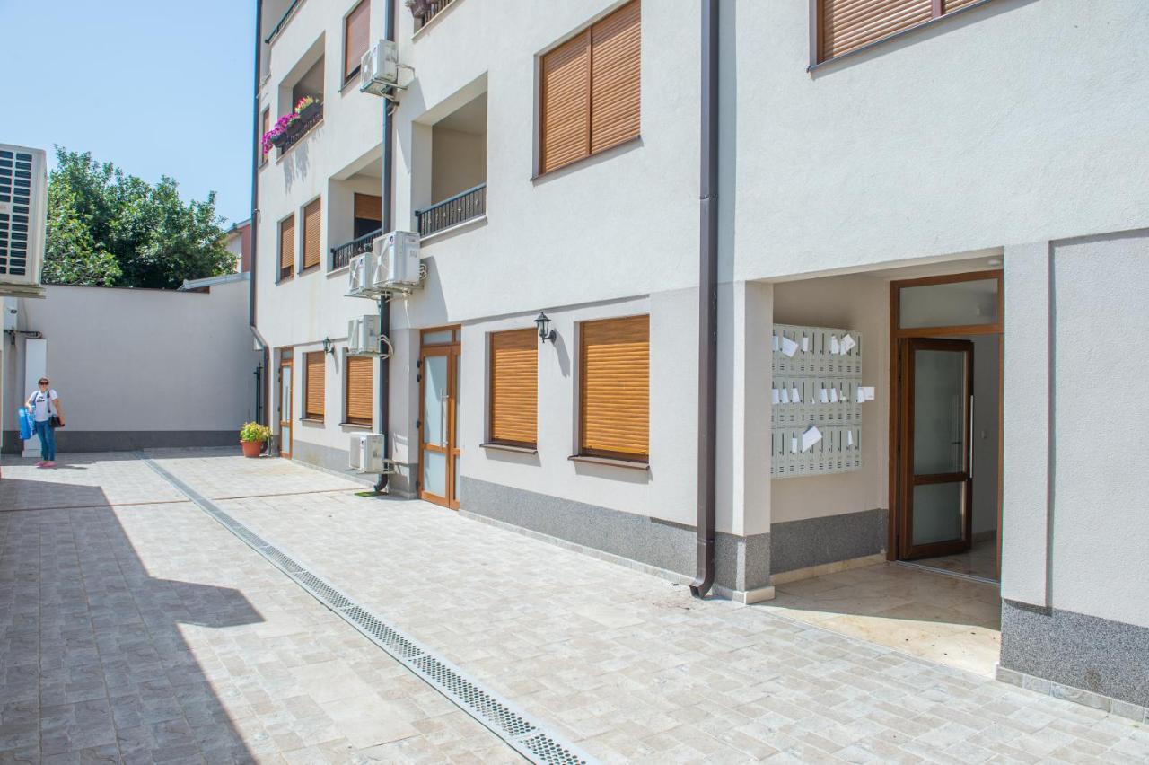Apartment Light De Luxe - With Old Bridge View Mostar Exterior foto