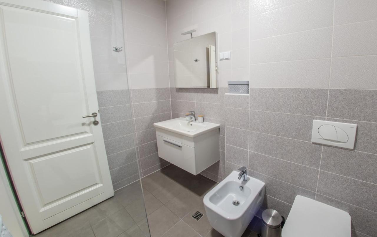 Apartment Light De Luxe - With Old Bridge View Mostar Exterior foto